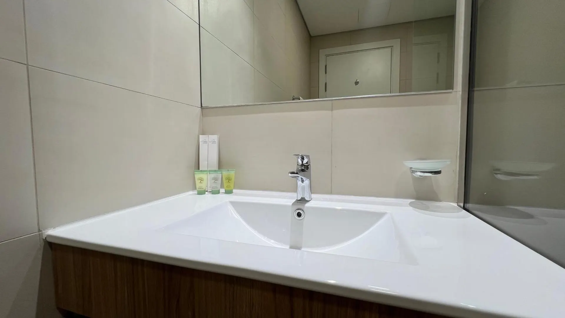 Elegant 3Bdr Vista 1 Al Maryah Apartment Abu Dhabi 0*,  United Arab Emirates